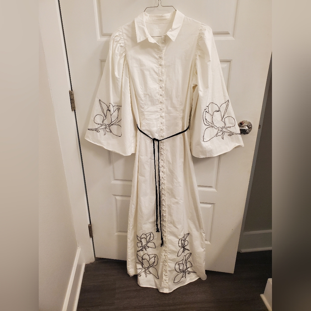 Brand New. Elegant White Embroidered Maxi Dress